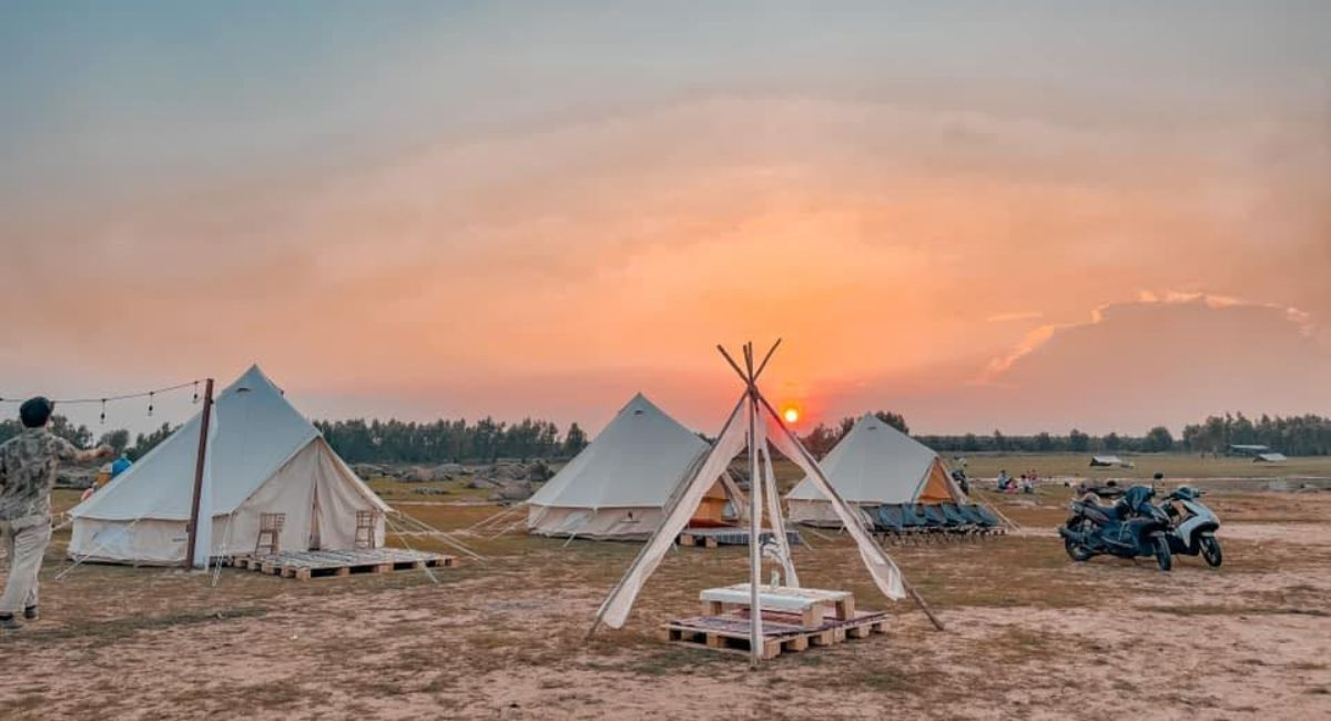 Cắm trại tại hồ Núi Đá sẽ là một trải nghiệm mới lạ